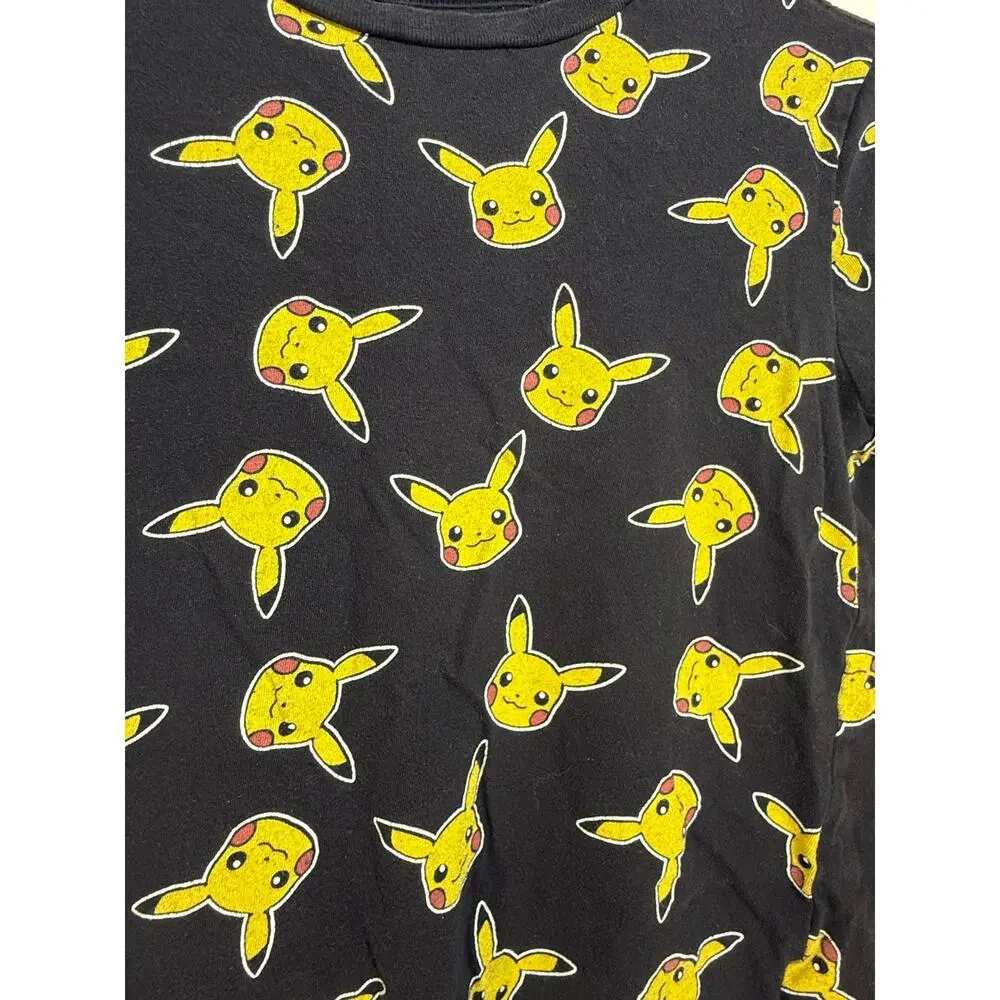 Boys Size L 10-12 Old Navy Pokemon T-Shirt Pre-loved